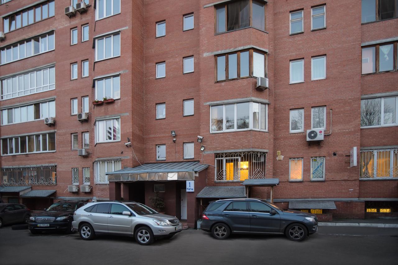 ApartHotel on Klinichna st.  Kiew Exterior foto